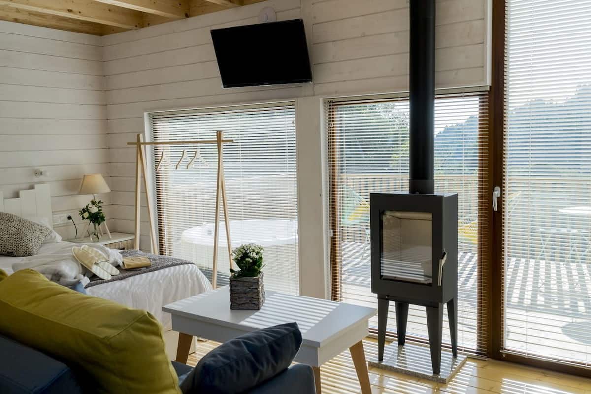 blackout curtains, soundproofing, free wifi, bed sheets