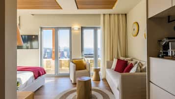 1 bedroom, premium bedding, pillowtop beds, free minibar items