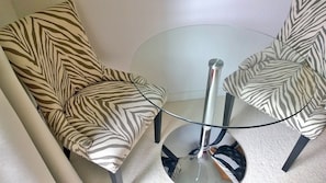 อพาร์ทเมนท์ (Wolke 7) | บริเวณนั่งเล่น | ทีวีจอแบน