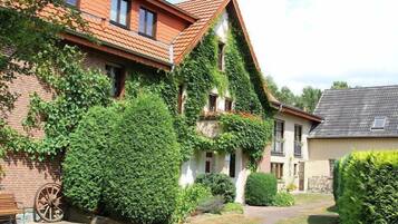 Façade de lâhĂ©bergement