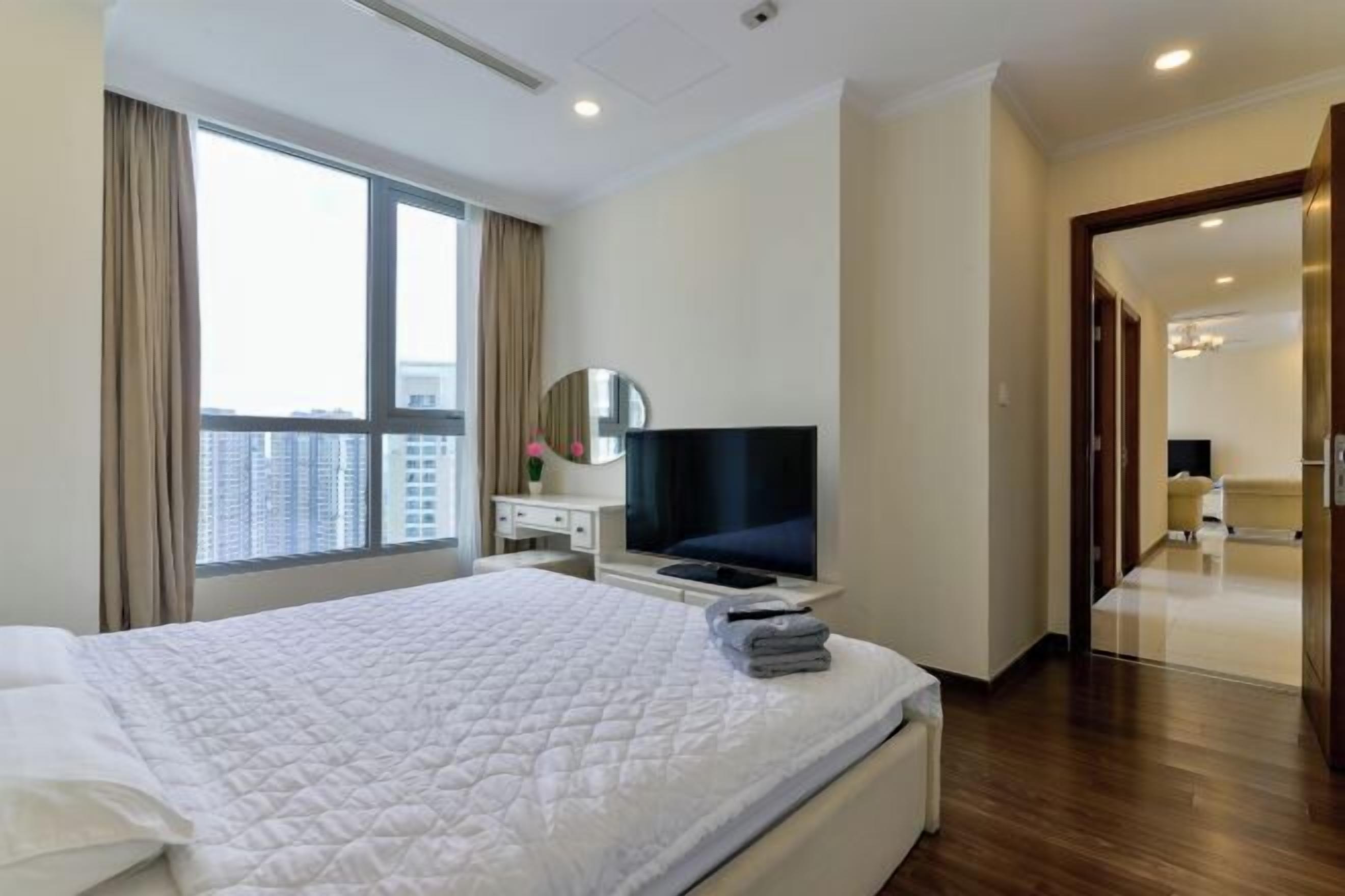 Desk, blackout drapes, iron/ironing board, cribs/infant beds