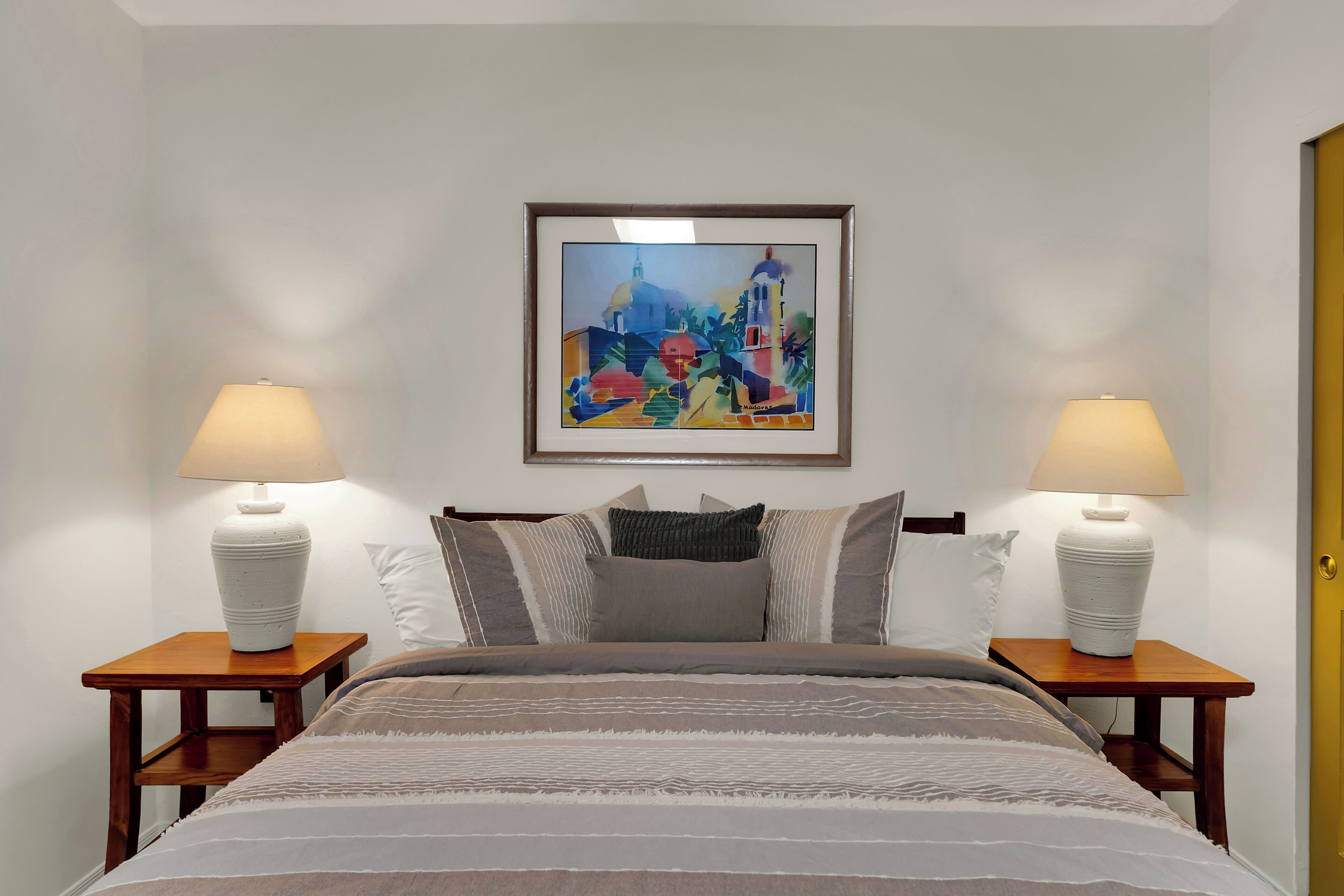 1 chambre, fer et planche à repasser, Wi-Fi gratuit, draps fournis