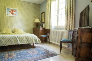 Habitación doble (Bleue) | Decoración personalizada y muebles diferentes