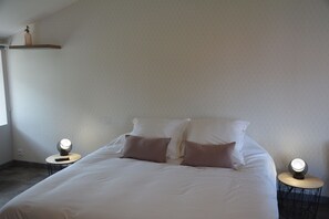 3 bedrooms, individually decorated, individually furnished