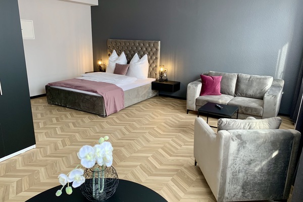 Standard Apartment | Blackout drapes, soundproofing, iron/ironing board, free WiFi