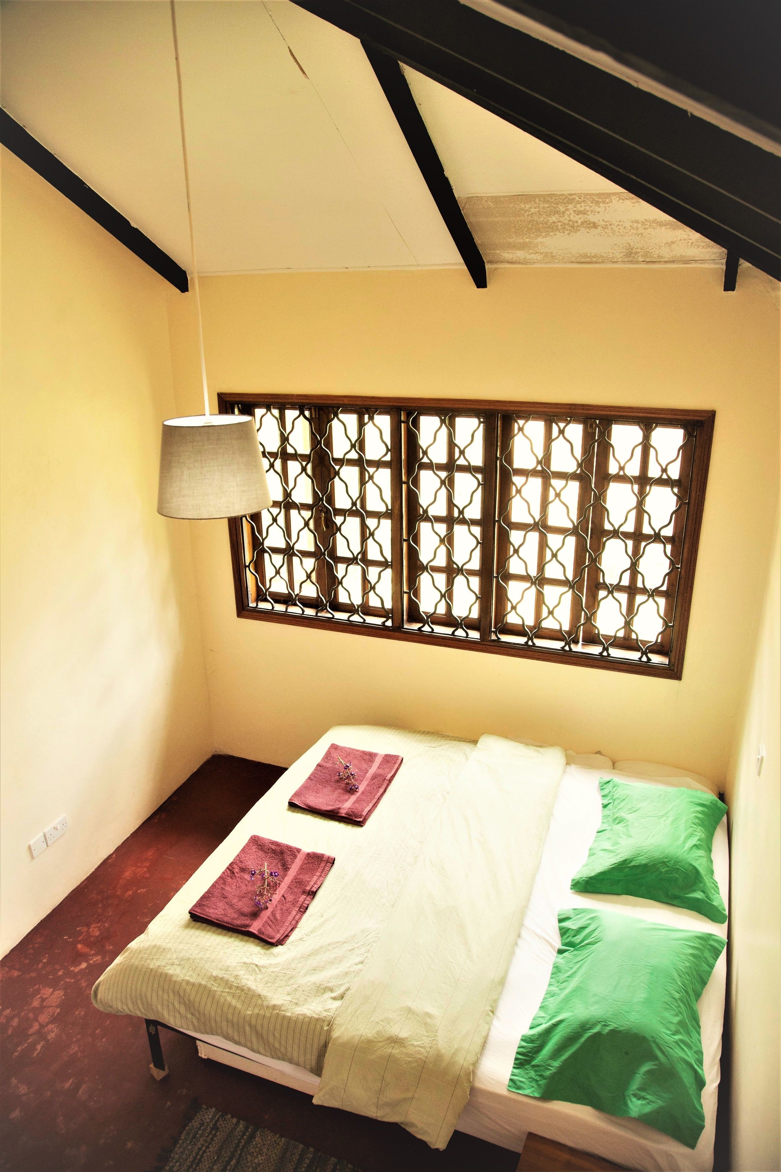 Familie cottage, meerdere bedden, uitzicht op rivier (2) | 1 slaapkamer, luxe beddengoed, een strijkplank/strijkijzer, beddengoed