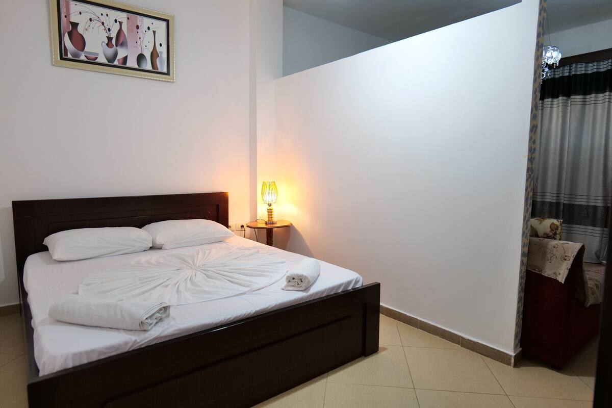 Desk, iron/ironing board (on request), free WiFi, bed sheets