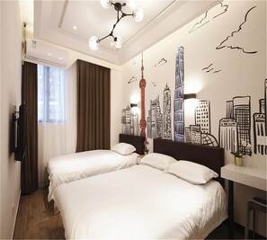 Desk, blackout curtains, soundproofing, free WiFi - Meego Yes Hotel Shanghai Railway Station (Shanghai)