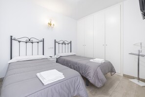 1 bedroom, iron/ironing board, free WiFi, bed sheets - Bacana 3-3 (Benidorm)