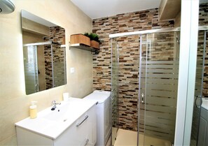 Shower, towels - Coblanca 5-83 (Benidorm)