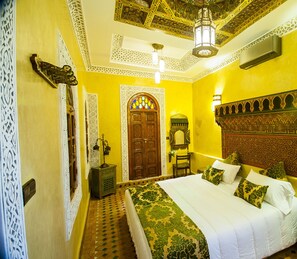Deluxe Triple Room, Multiple Beds, Non Smoking | Egyptian cotton sheets, premium bedding, memory-foam beds - Riad Mama H&K (Meknes)
