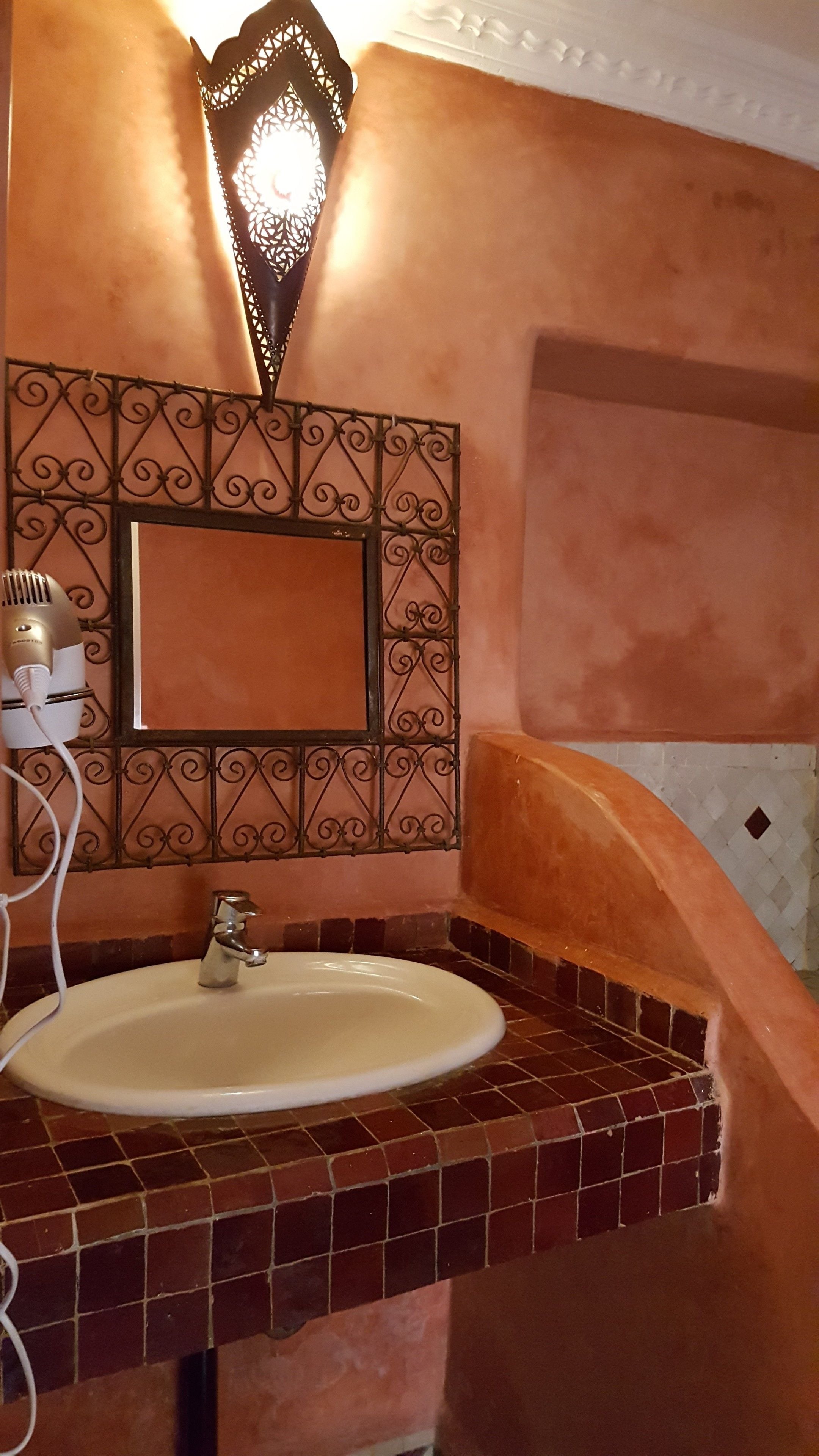 deluxe twin room, 2 single beds, non smoking | bathroom | designer toiletries, hair dryer, towels