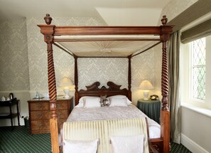 Superior Double Room (Beech  4 poster) | Iron/ironing board, free WiFi, bed sheets - Rylstone Manor (Shanklin)