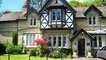 Fachada de la propiedad