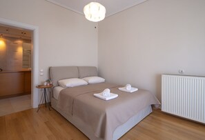 Lägenhet | 2 sovrum, skrivbord, strykjärn/strykbräda och gratis barnsängar