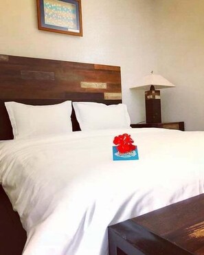 1 bedroom, individually decorated, individually furnished, desk - Hotel Karem Bay (Koumac)