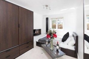 Luxury 2-Bedroom Apartment