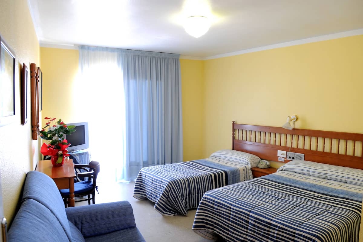 In-room safe, free cots/infant beds, free WiFi