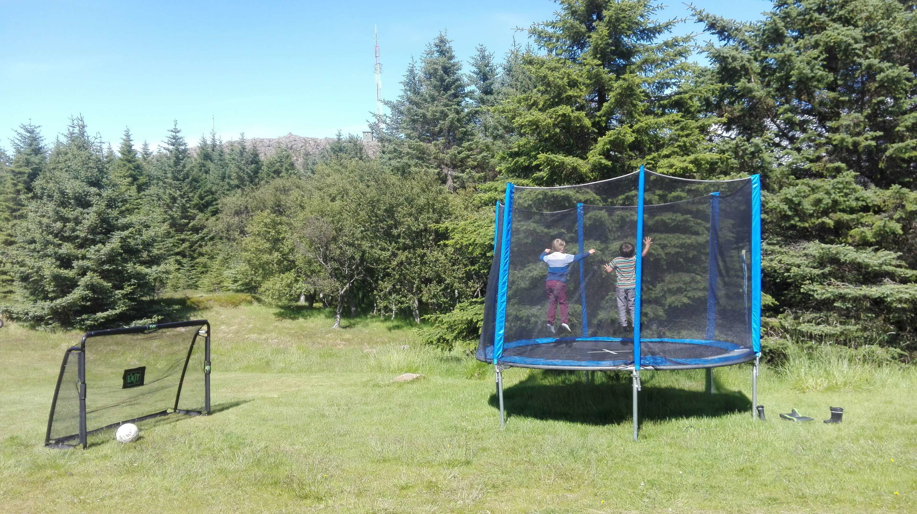 children’s play area – outdoor