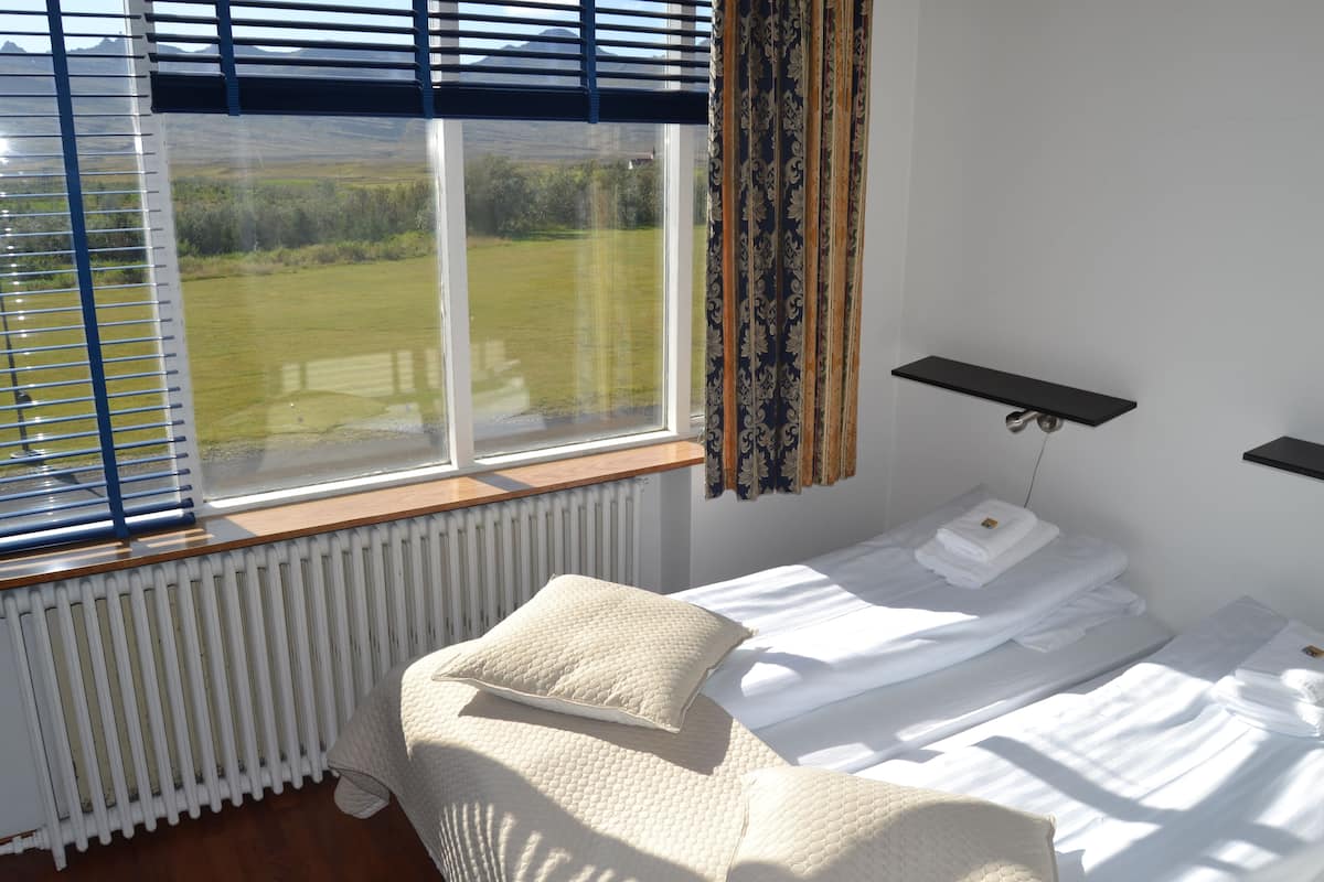 Standaard kamer, 1 twee- of 2 eenpersoonsbedden, privébadkamer | Verduisterende gordijnen, gratis babybedden, gratis wifi, beddengoed