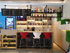 Bar (on property) - Ibis Hangzhou Future Sci-tech City Hotel (Hangzhou)