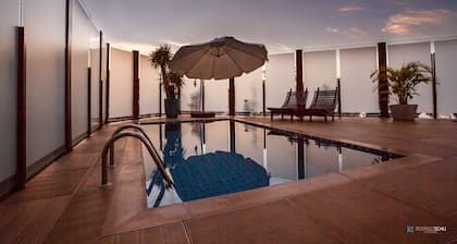 Tonello Business Hotel