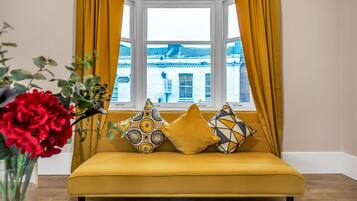 Luxury Apartment | Living area | Flat-screen TV