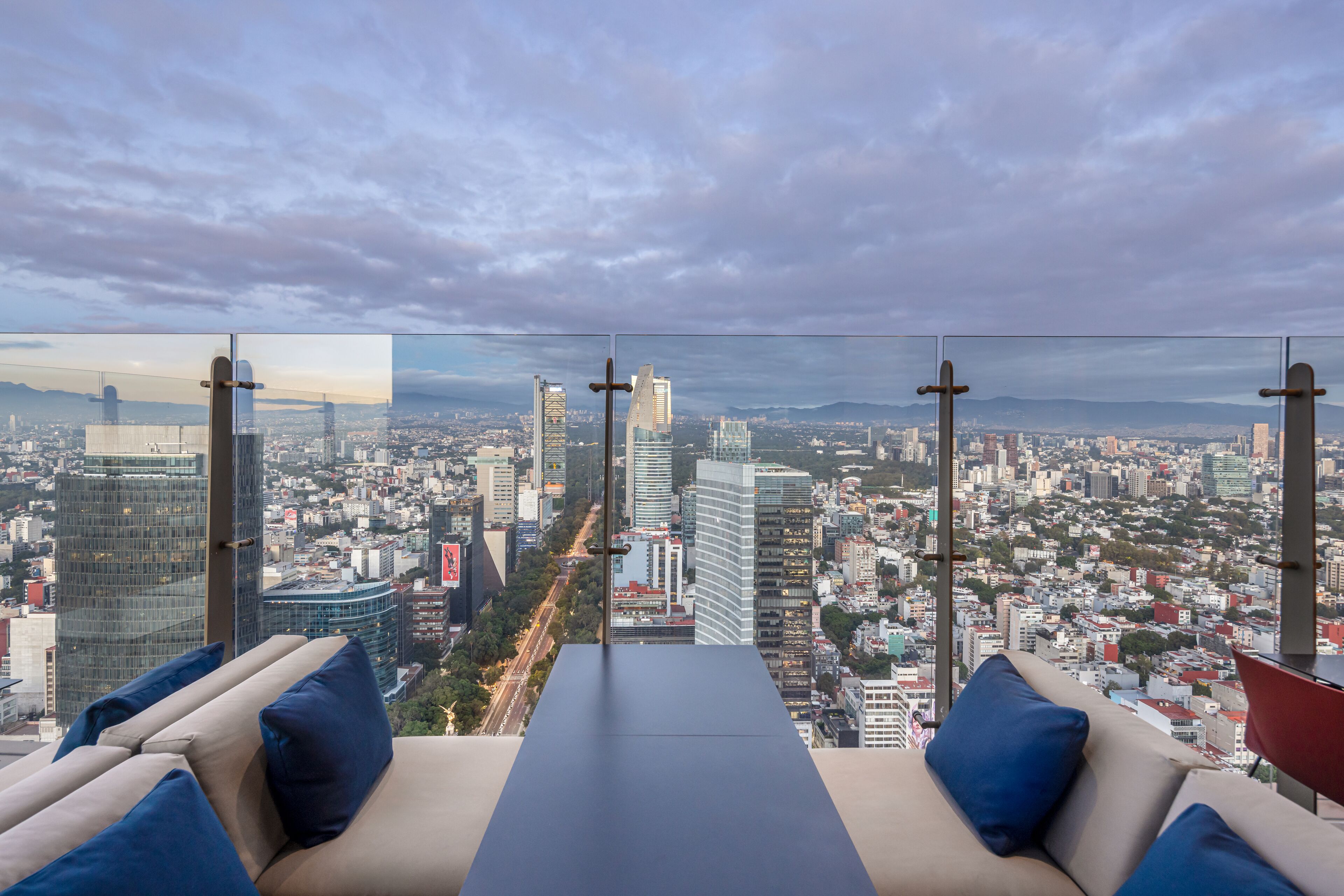 3 bars/lounges, rooftop bar, cocktail bar