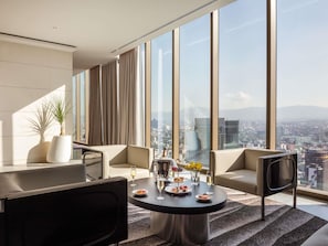 Svit - 1 kingsize-säng - tillgång till Club Lounge (Imperial. Angel Independence View) | Sängtillbehör av högsta kvalitet och minibar