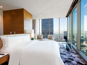 Premium bedding, minibar, in-room safe, desk - Sofitel Mexico City Reforma (Mexico City)