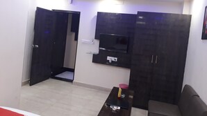 Unclassified image, 5 of 16, button - Hotel O.P.S (Uluberiya)