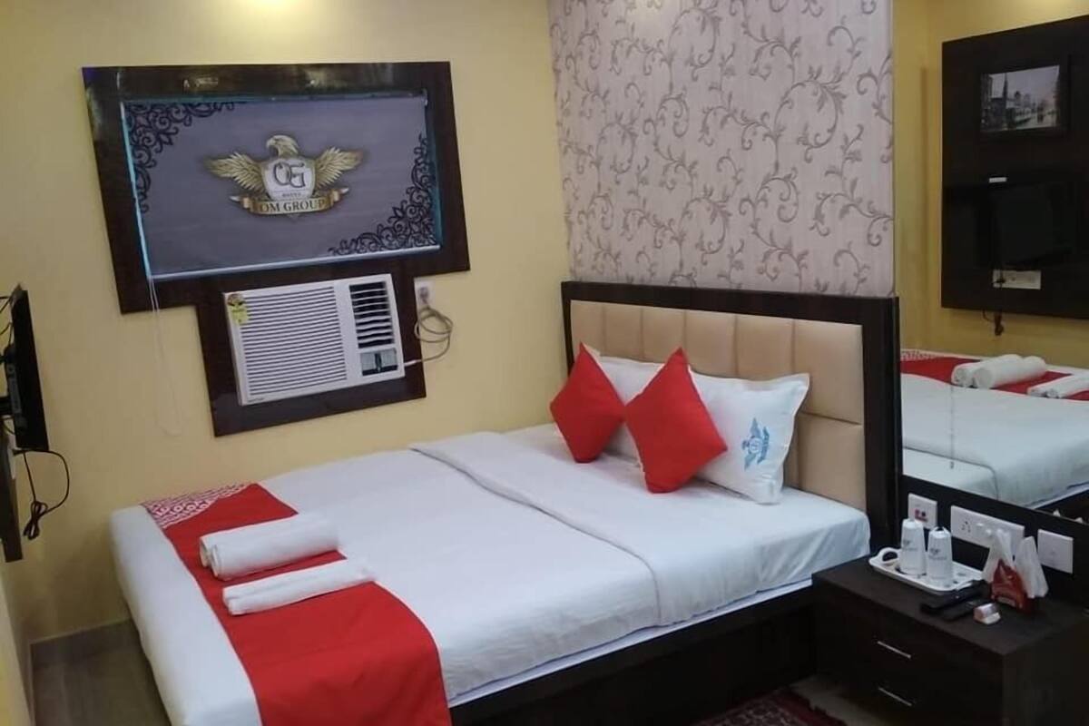 Deluxe Double Room, 1 King Bed, Non Smoking, City View