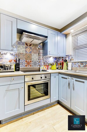 1 bedroom, individually decorated, individually furnished - Sorley Boys Snug (Londonderry)