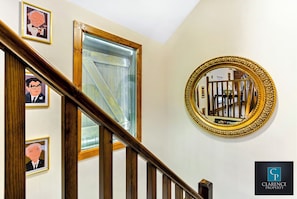 1 bedroom, individually decorated, individually furnished - Sorley Boys Snug (Londonderry)