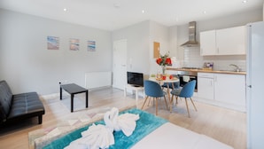 Interior - The Coombe Studio (Croydon)