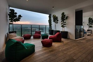 Terrace/patio - The entire Kanvas Soho Cyberjaya suite (Cyberjaya)