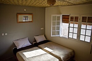 Free WiFi, bed sheets