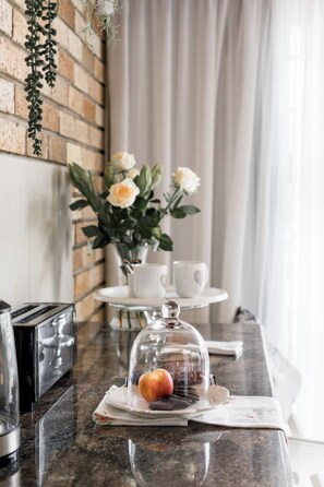 컴포트룸 | 책상, 노트북 작업 공간, 다리미/다리미판, 무료 WiFi