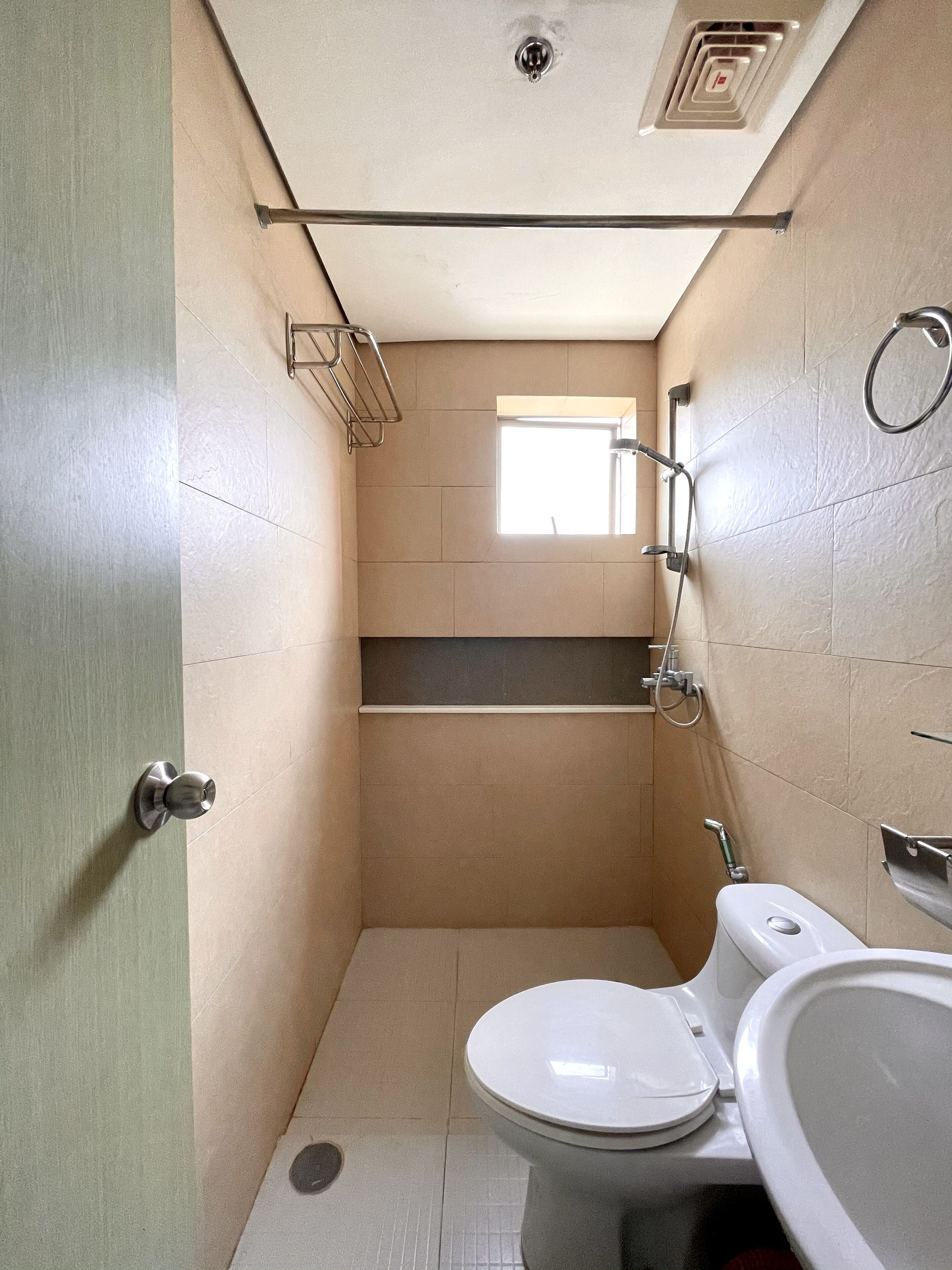 Two Bedroom Family Suite near Picnic Grove Palace in the Sky