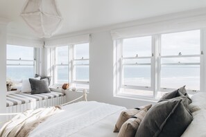 4 chambres, fer et planche à repasser, Wi-Fi, draps fournis