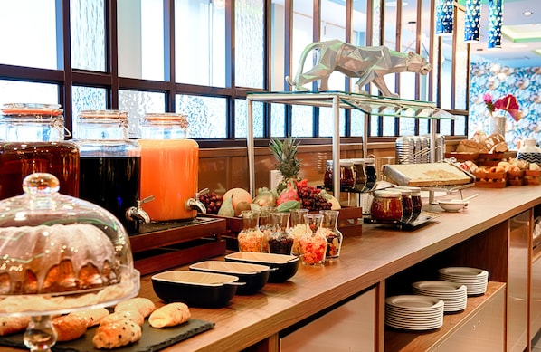 Daily buffet breakfast (EUR 15 per person)