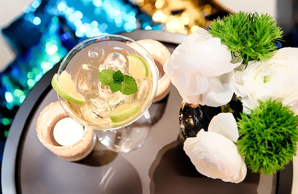 Rooftop bar - NYX Hotel Bilbao by Leonardo Hotels (Bilbao)