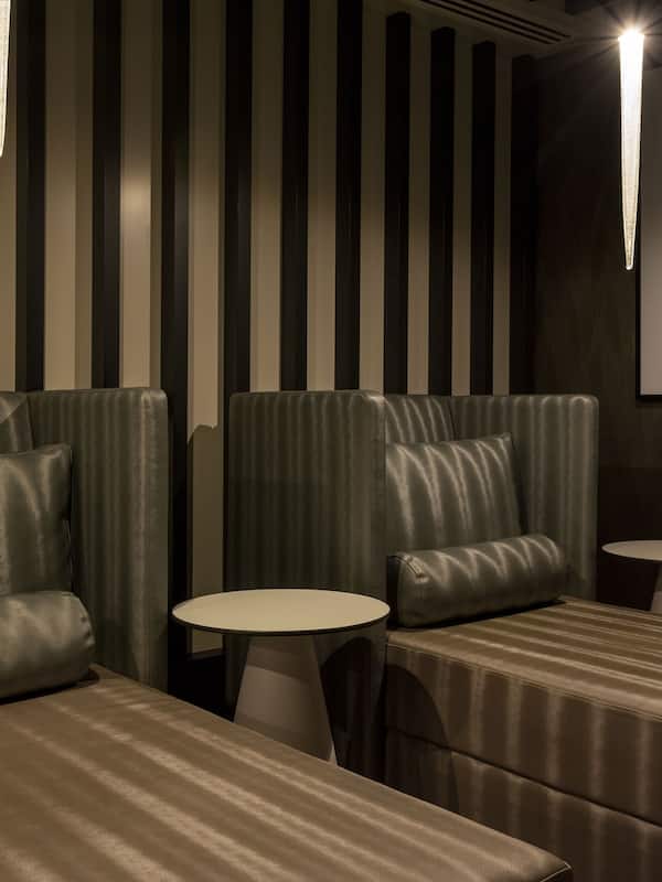 Couples treatment room(s), sauna, hot tub, steam room, body treatments