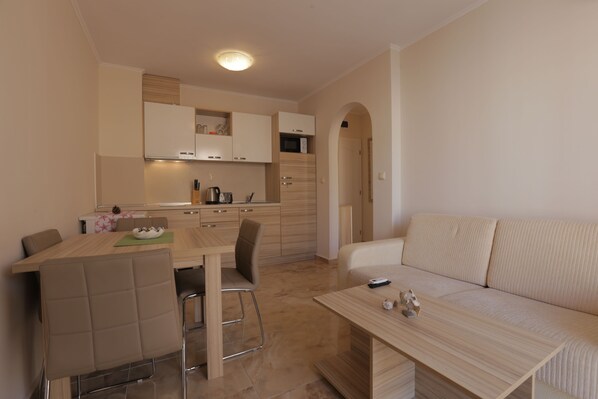 Luxury Apartment, 1 Bedroom | Iron/ironing board, cots/infant beds, free WiFi, bed sheets - Luxury Apartment in Anastasia Palace (Sunny Beach)