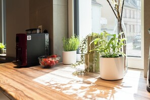 Design House, 4 Bedrooms | Private kitchen