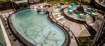 로열 랜드 럭셔리 AC 텐트