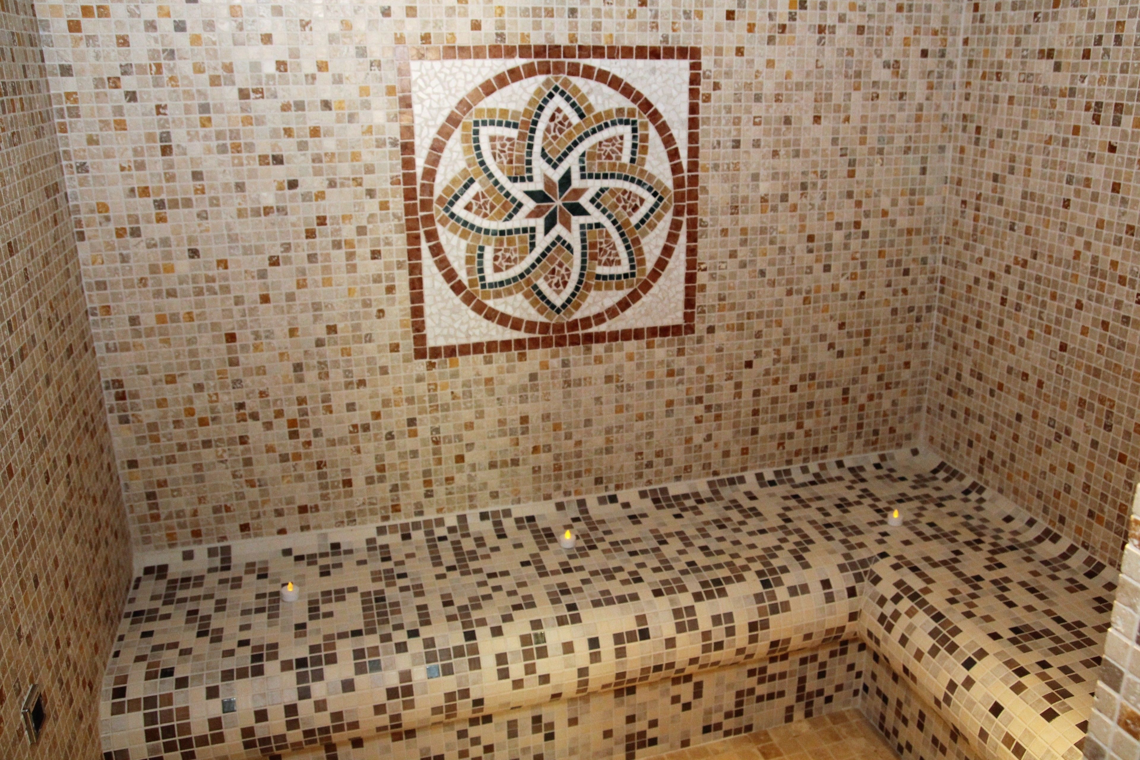 Sauna, hot tub, steam room