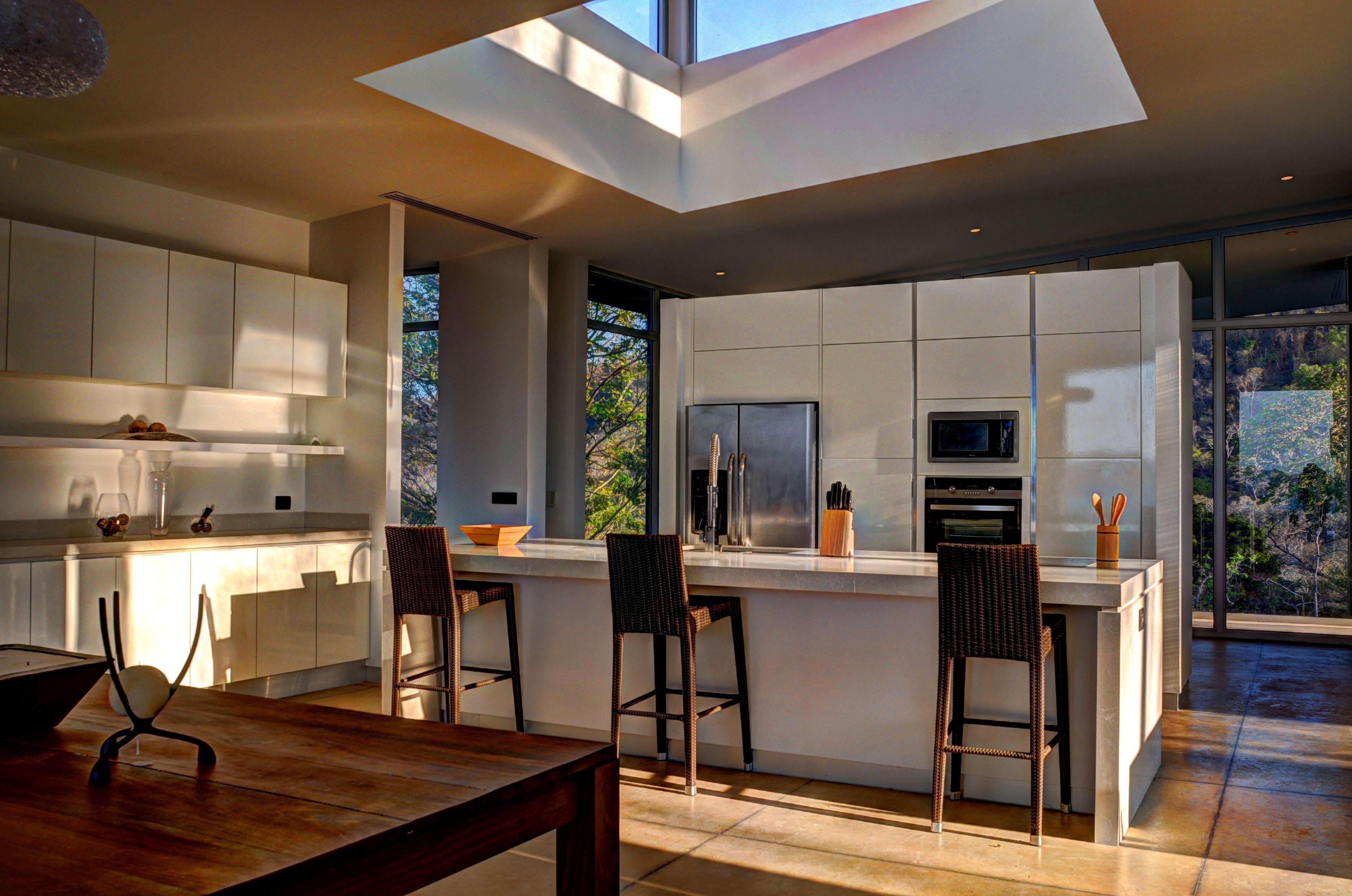 Luxury House, Multiple Beds, Non Smoking, Ocean View | Private kitchen | Fridge, microwave, oven, coffee/tea maker