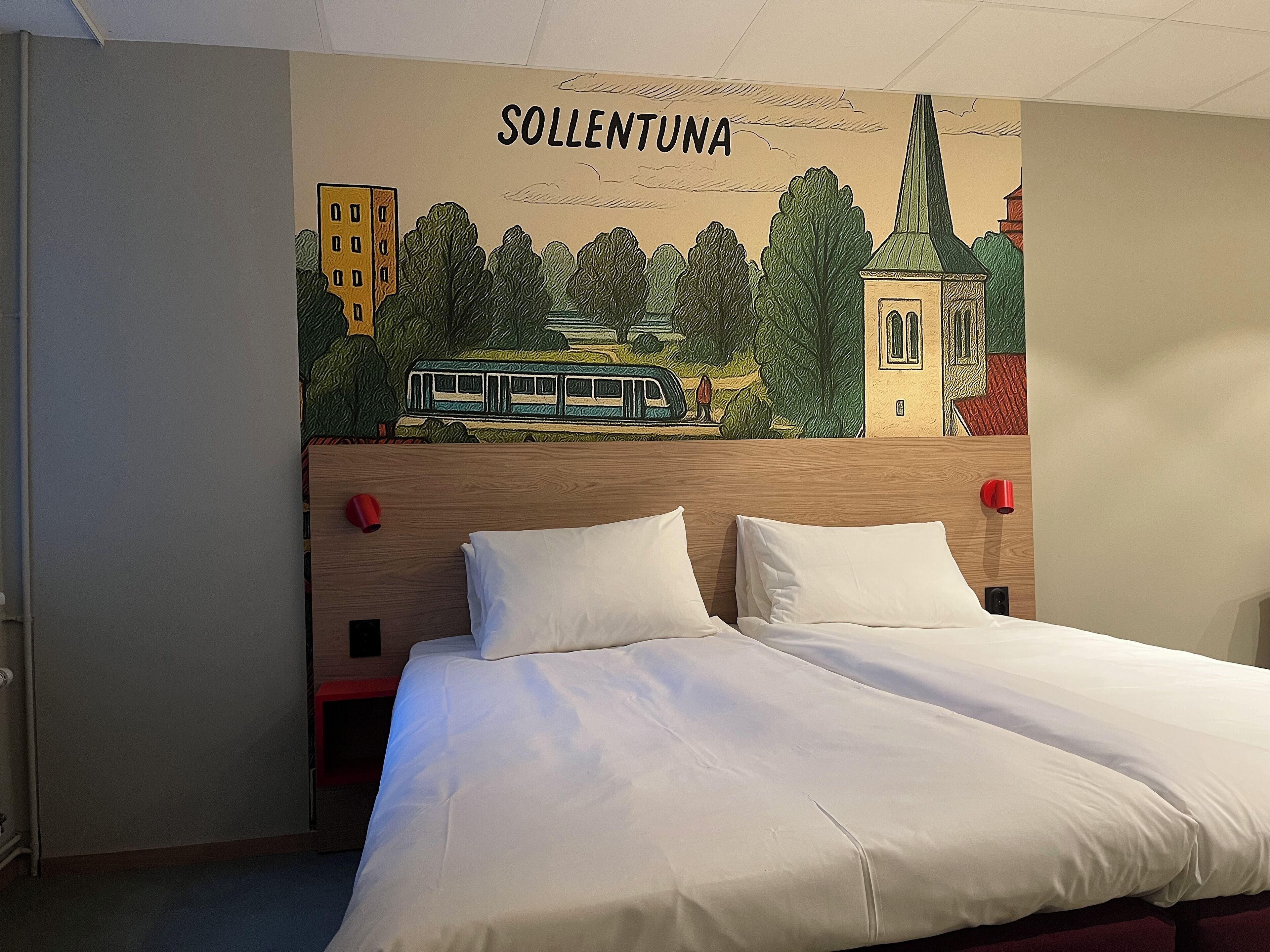 Twin Room | Laptop workspace, free cots/infant beds, free WiFi, bed sheets