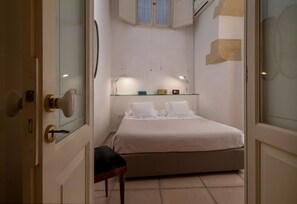 1 室のベッドルーム、WiFi、ベッドシーツ